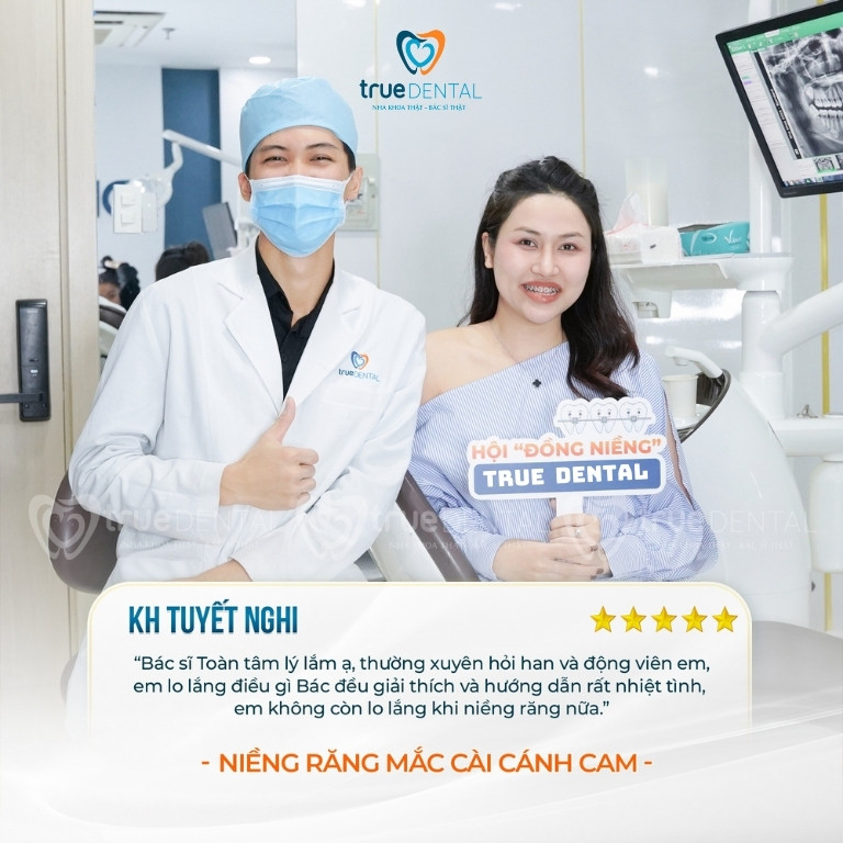 NÊN NIỀNG RĂNG MẮC CÀI SỨ HAY KIM LOẠI? SO SÁNH CHI TIẾT 2 địa chỉ niềng răng mắc cài sứ và mắc cài kim loại