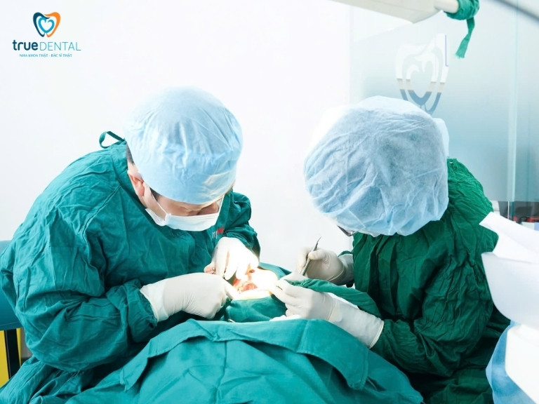 5 LƯU Ý SAU KHI CẤY GHÉP IMPLANT ĐỂ VẾT THƯƠNG MAU LÀNH 1 các giai đoạn trồng răng Implant cần lưu ý