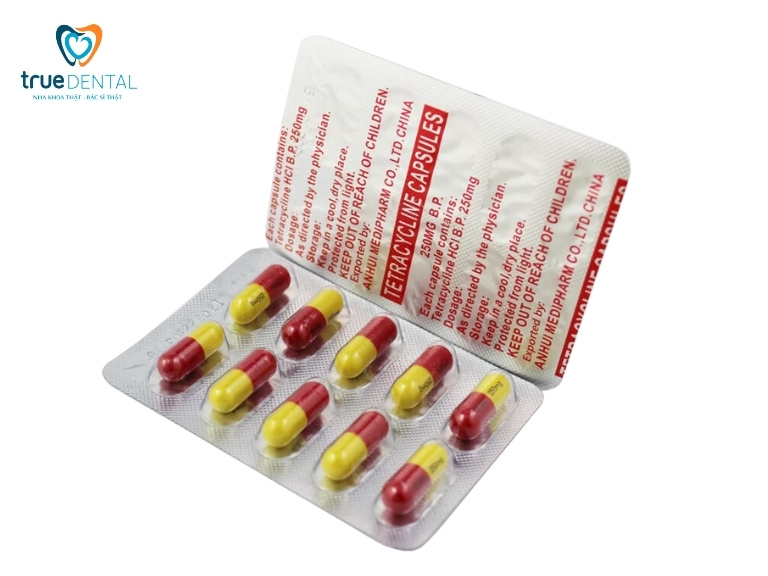 Răng có vết đen: Nguyên nhân, cách chữa trị và phòng ngừa 5 TETRACYCLINE