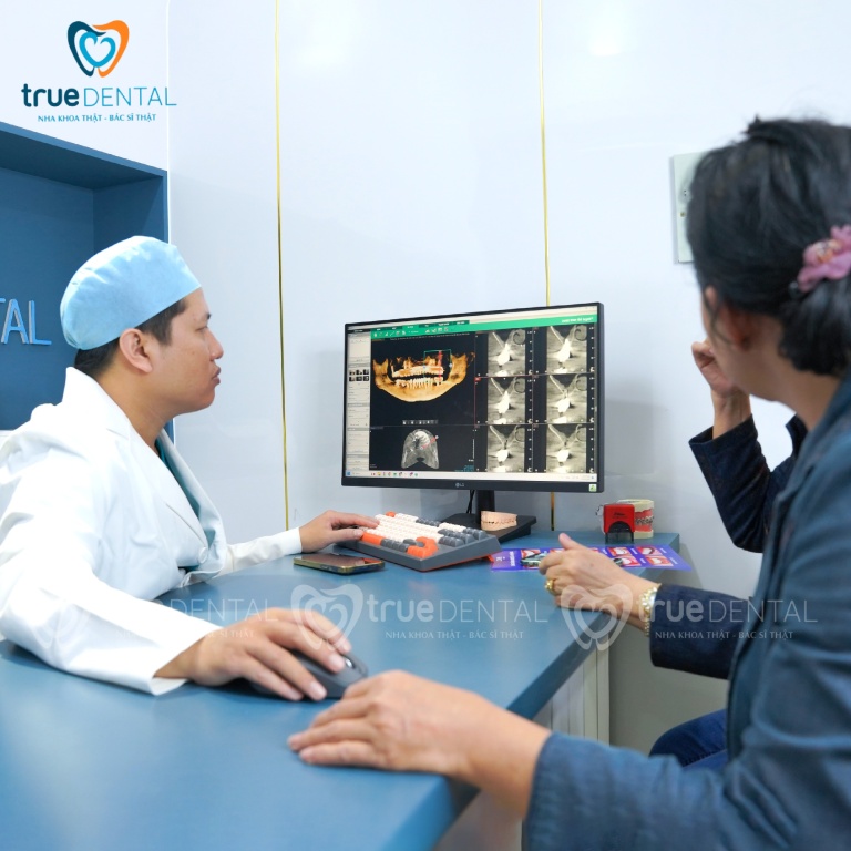 VIÊM QUANH RĂNG IMPLANT: NGUYÊN NHÂN, DẤU HIỆU VÀ CÁCH ĐIỀU TRỊ 4 điều trị viêm quanh trụ Implant