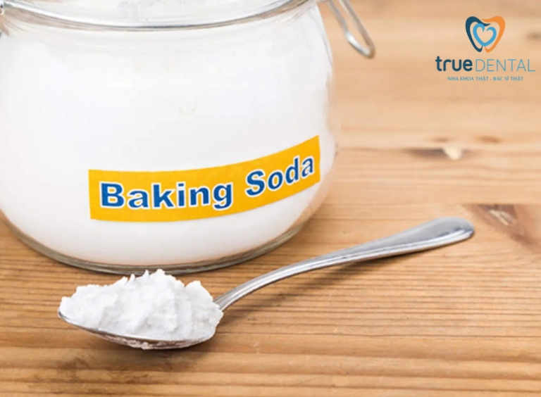 Cách làm trắng răng tại nhà hiệu quả, đơn giản nhanh nhất 4 Tẩy trắng răng với baking soda tại nhà