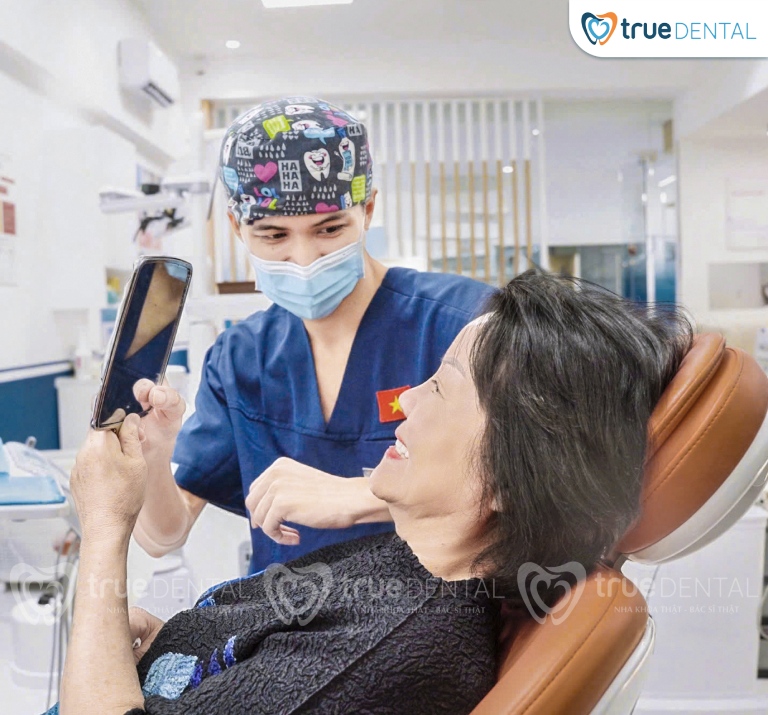 Quy trình dán sứ Veneer đúng chuẩn Y khoa diễn ra thế nào? 7 Kiểm tra và hẹn lịch tái khám