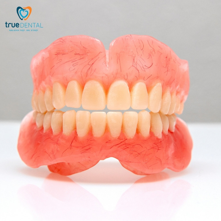Trồng răng giả mất bao lâu để hoàn thành? 9 Hàm giả tháo lắp dùng được bao lâu
