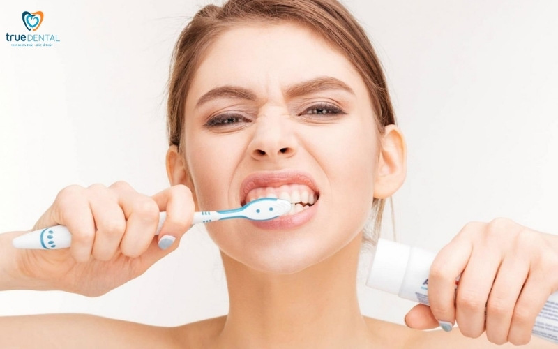 Đánh răng nhiều lần có làm ảnh hưởng răng không? 4 đánh răng nhiều lần có làm ảnh hưởng răng không