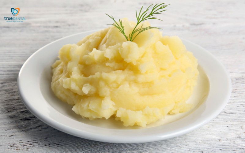 Cách chăm sóc implant sau phẫu thuật tại nhà