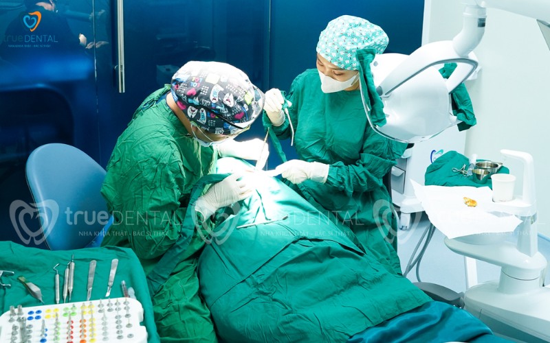 Cách nhận biết trụ implant chất lượng cao: Bí quyết lựa chọn tốt nhất 7 cách nhận biết trụ implant chất lượng cao