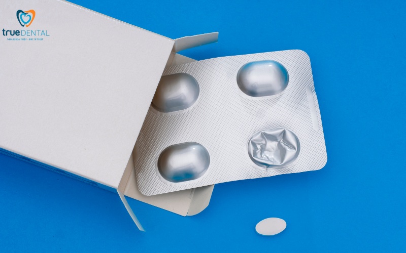 Cấy ghép implant cho người bị loãng xương: Giải pháp an toàn và hiệu quả 8 cấy ghép implant cho người bị loãng xương
