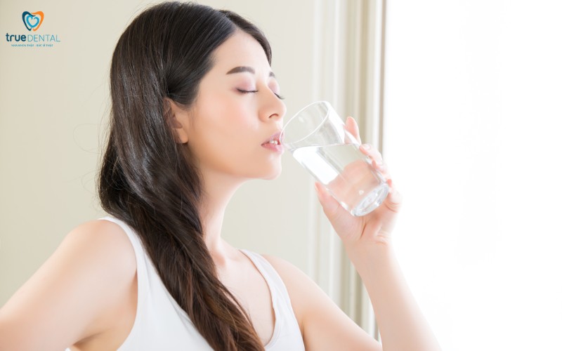 Chế độ ăn uống phòng ngừa hôi miệng: Thực phẩm nên chọn và tránh 7 chế độ ăn uống phòng ngừa hôi miệng