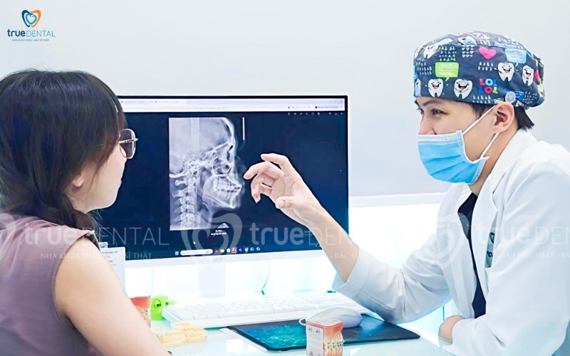 Niềng răng cho người bị khớp cắn chéo: Quy trình và lợi ích nổi bật 10 niềng răng cho người bị khớp cắn chéo