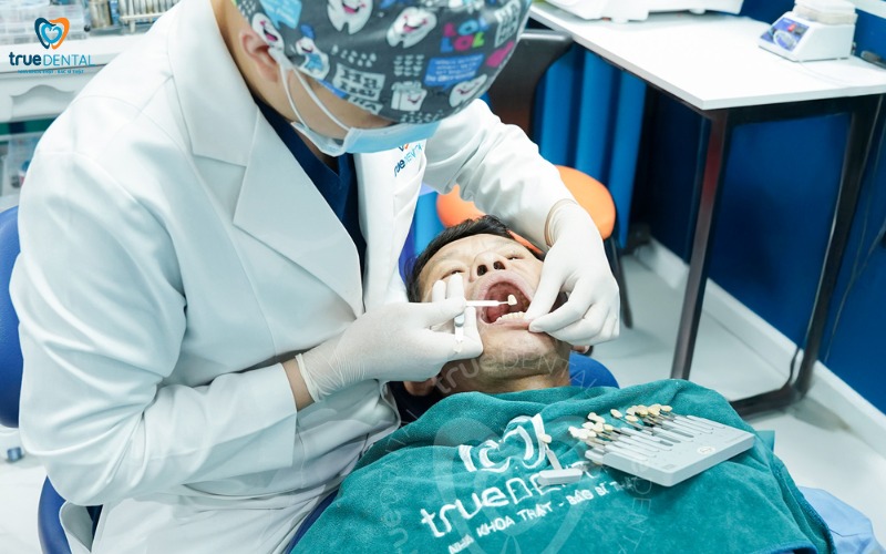 Chi phí điều trị viêm nướu và hôi miệng tại True Dental