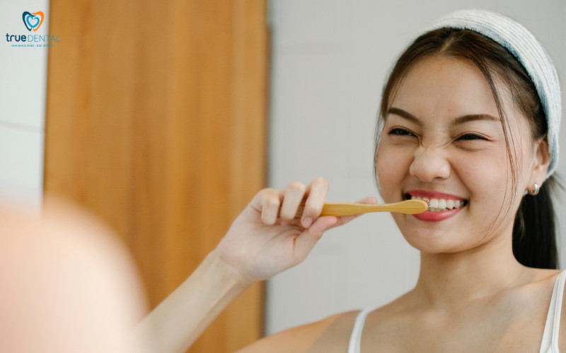 Những lưu ý khi chăm sóc răng miệng hằng ngày