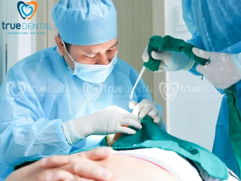 Nhổ răng không đau tại TPHCM – Quy trình an toàn và giá tham khảo tại Nha khoa True Dental 1 Nhổ răng không đau có thực sự khả thi không